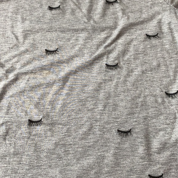 Eyelash Tee - Picture 2 of 6